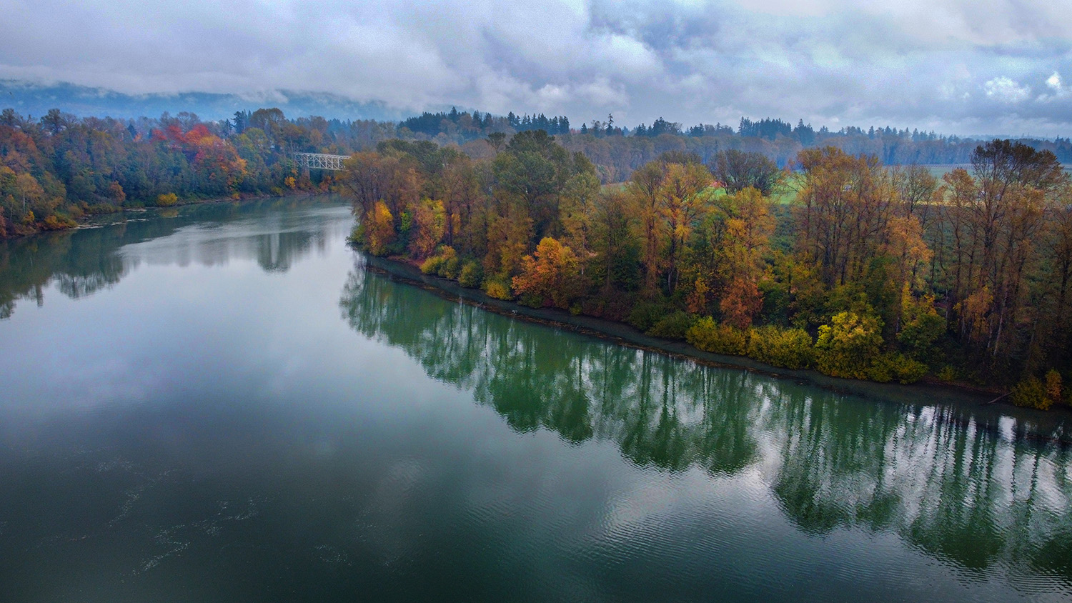 Willamette River at Rogers Landing - Newberg - Photo by Ron Miller
